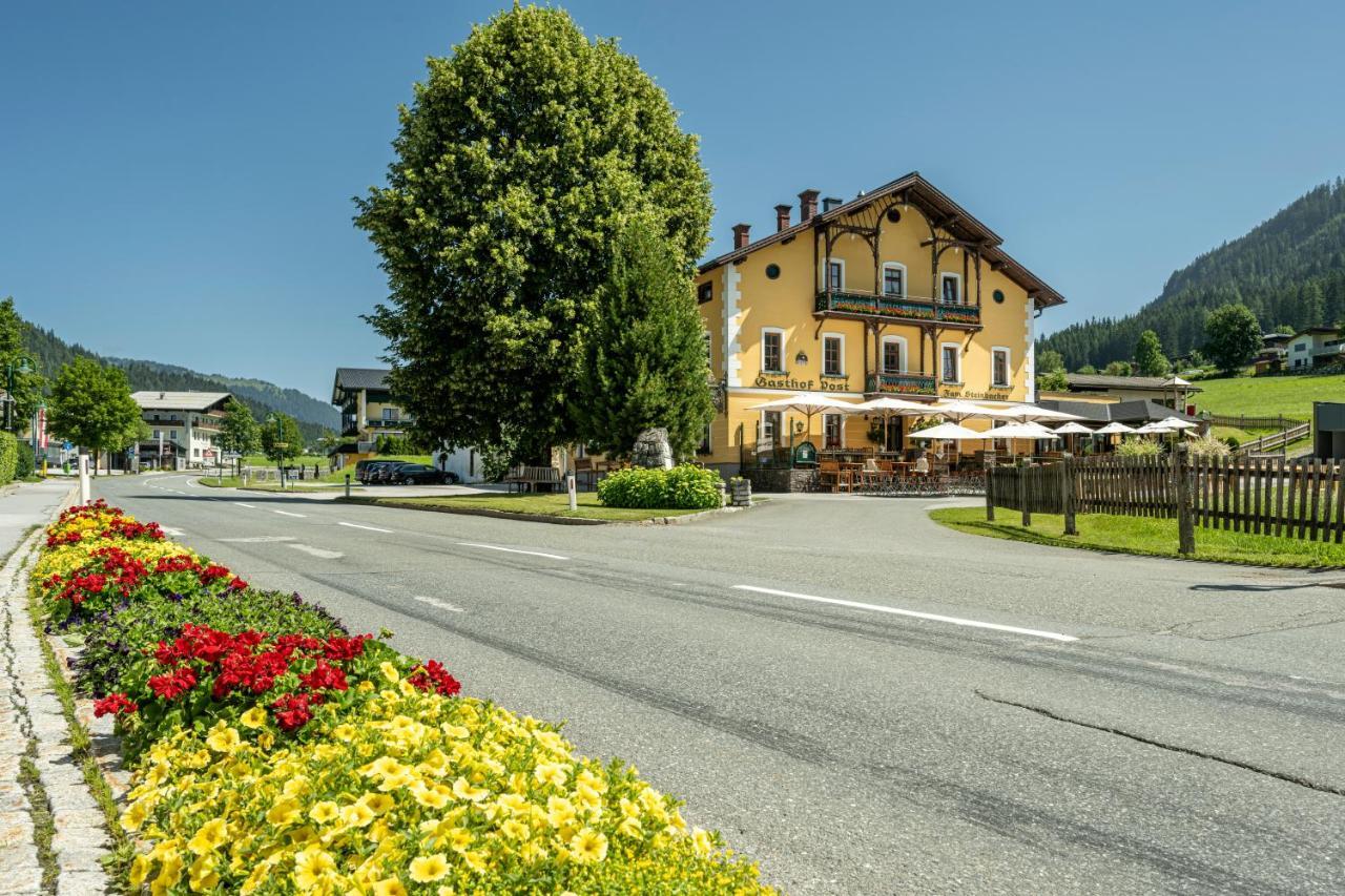 Gasthof Post St. Martin Am Tgb. Bed and Breakfast Sankt Martin am Tennengebirge Exteriör bild